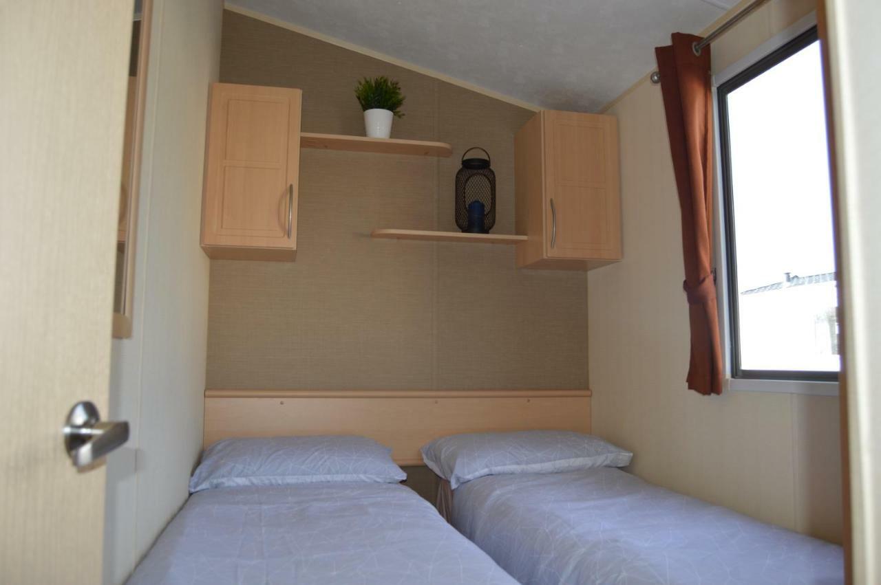 Static Caravan-Haven, Lake District Hotel Flookburgh Exterior photo